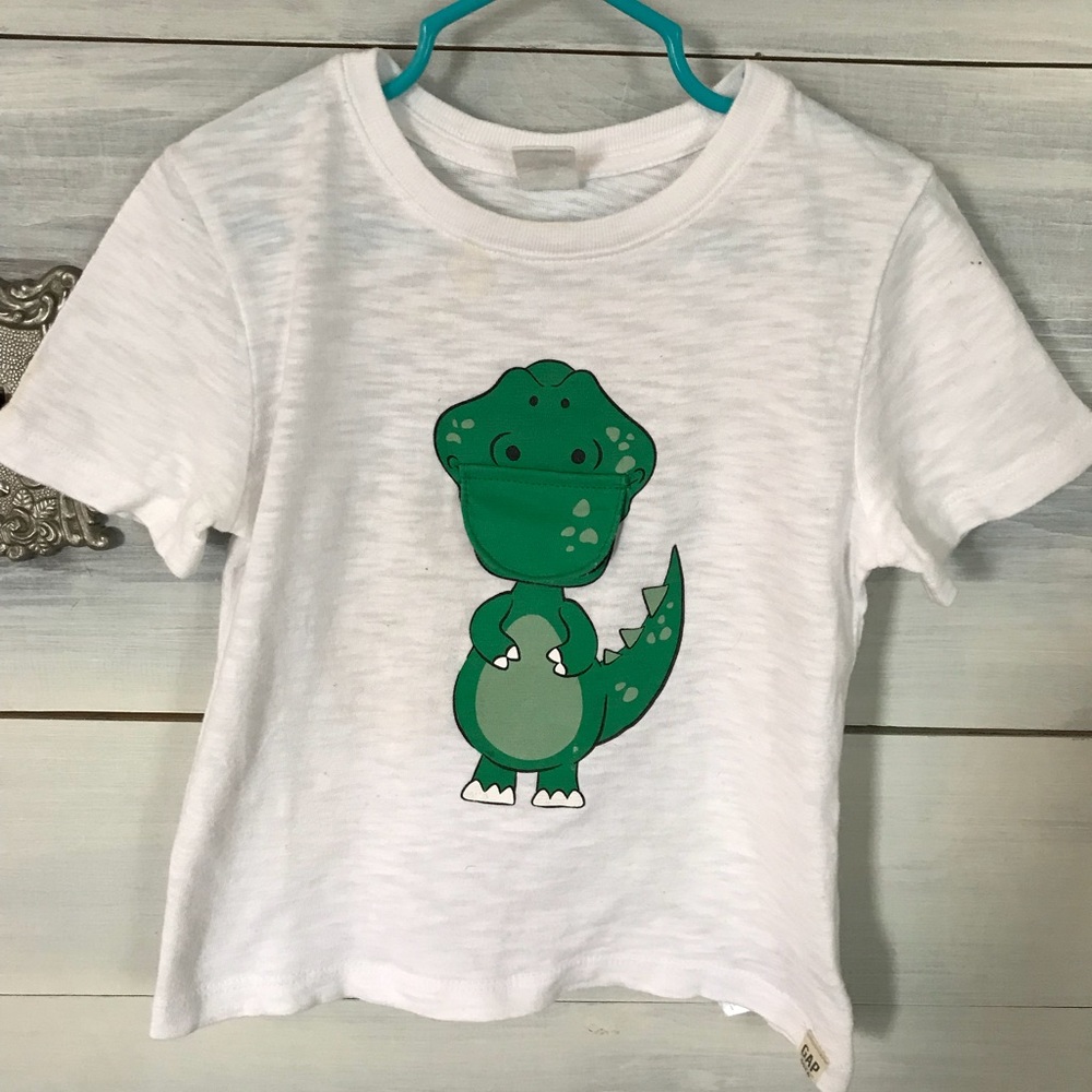 4T GAP boys Dinosaur 🦖 T-shirt